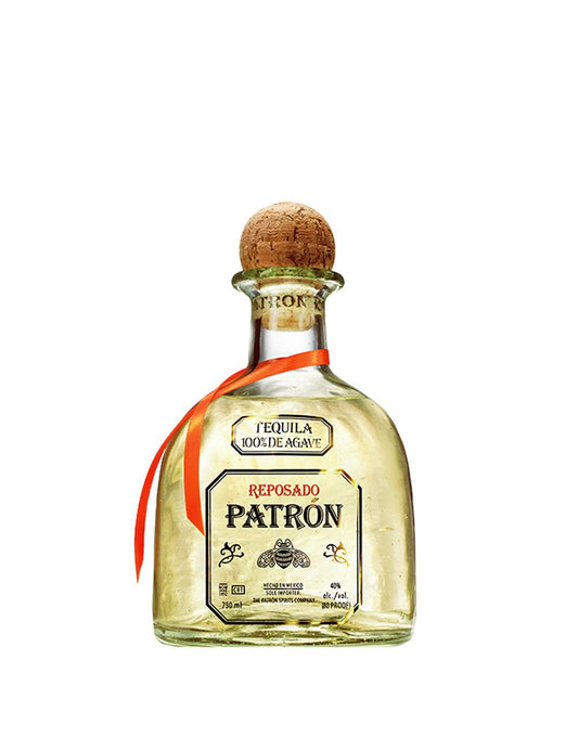 Patrón Tequila Reposado bottle